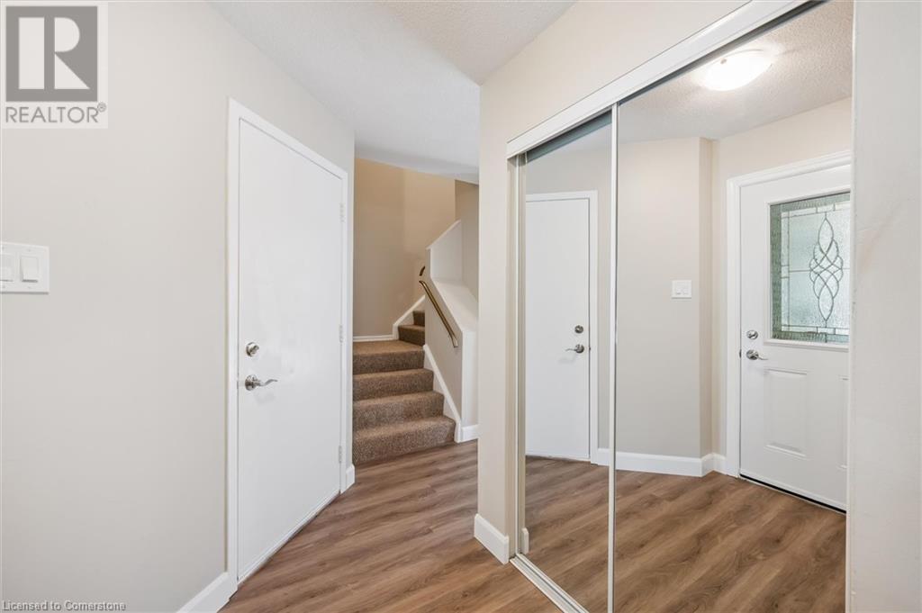 476 Kingscourt Drive Unit# 22, Waterloo, Ontario  N2K 3R3 - Photo 7 - 40743048