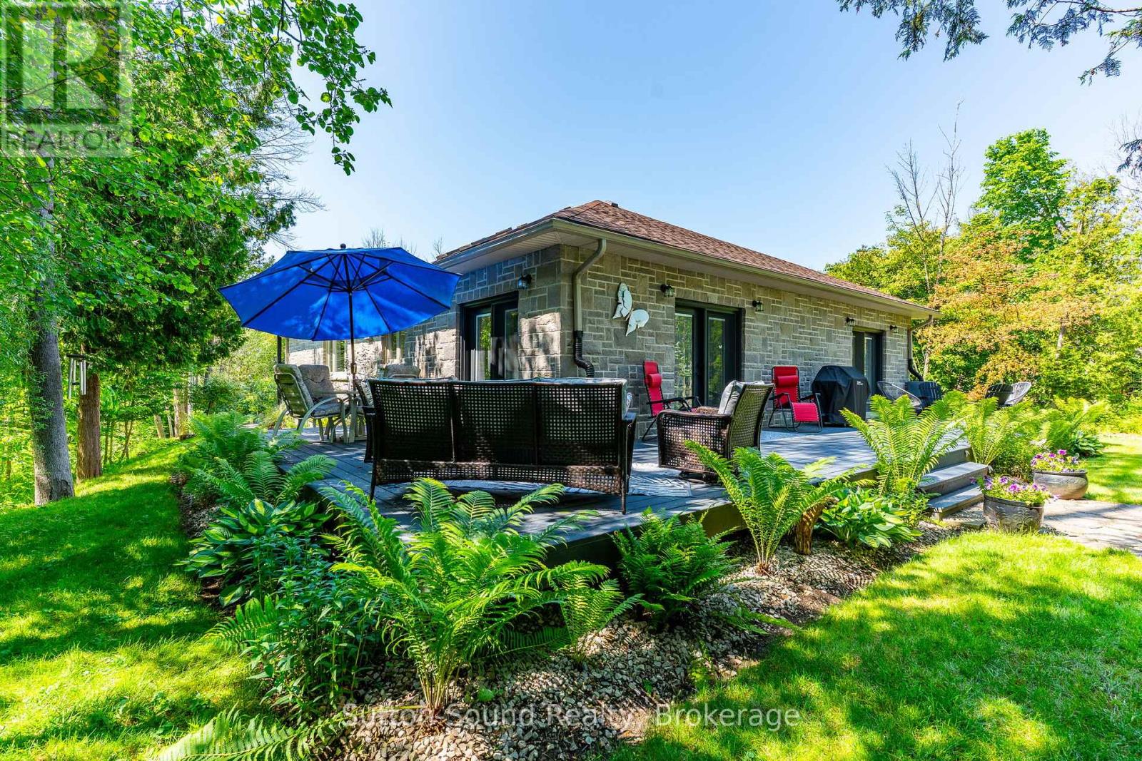 170 Lakeshore Road, Georgian Bluffs, Ontario  N0H 2T0 - Photo 41 - X12241272