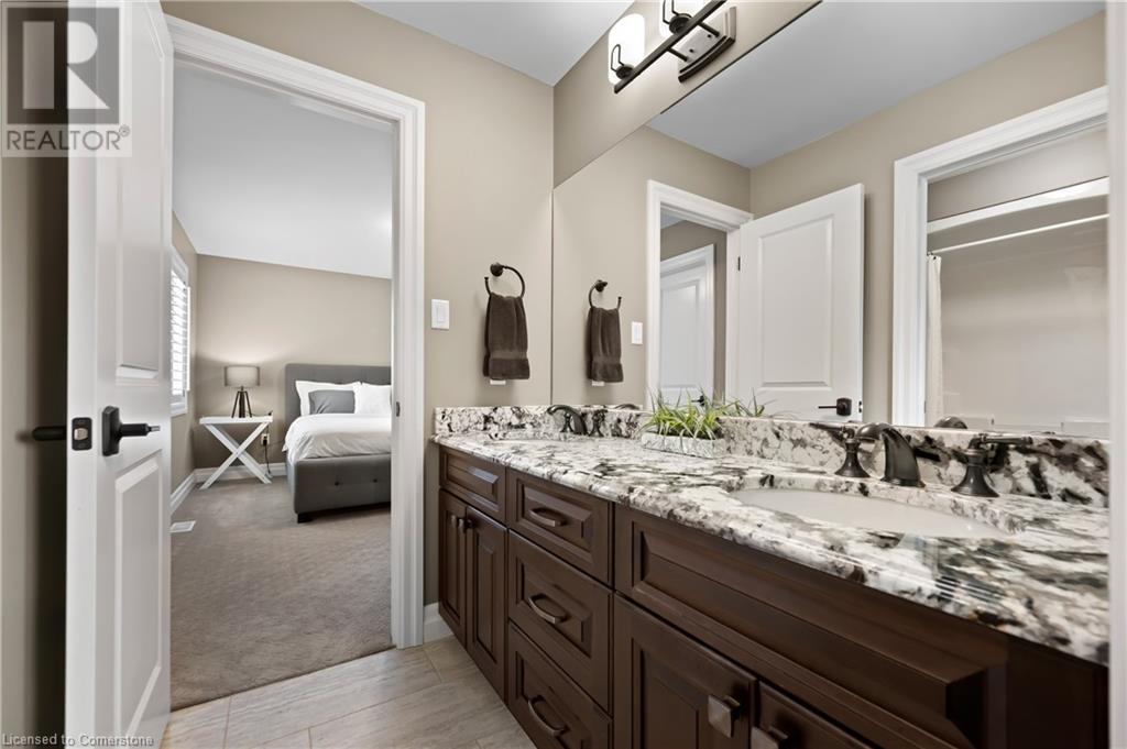 546 Manor Ridge Crescent, Waterloo, Ontario  N2K 0B4 - Photo 32 - 40744150