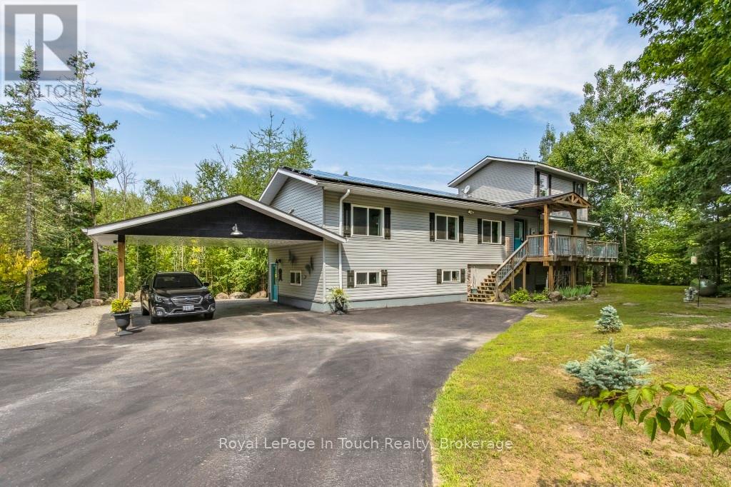 36 Meadows Avenue, Tay, Ontario  L0K 2C0 - Photo 4 - S12241321