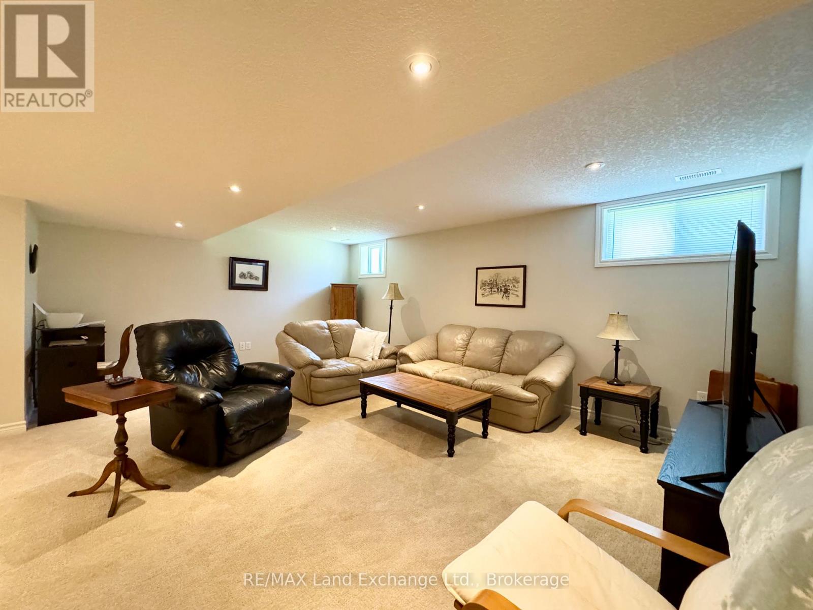 246 Stickel Street, Saugeen Shores, Ontario  N0H 2C1 - Photo 21 - X12241288