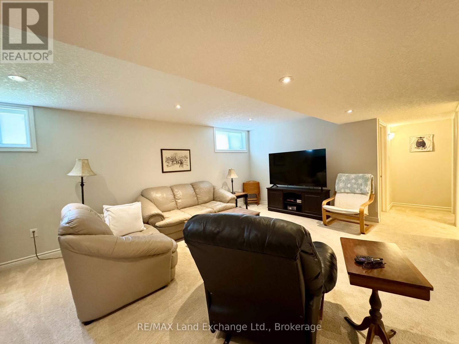 246 Stickel Street, Saugeen Shores, Ontario  N0H 2C1 - Photo 23 - X12241288