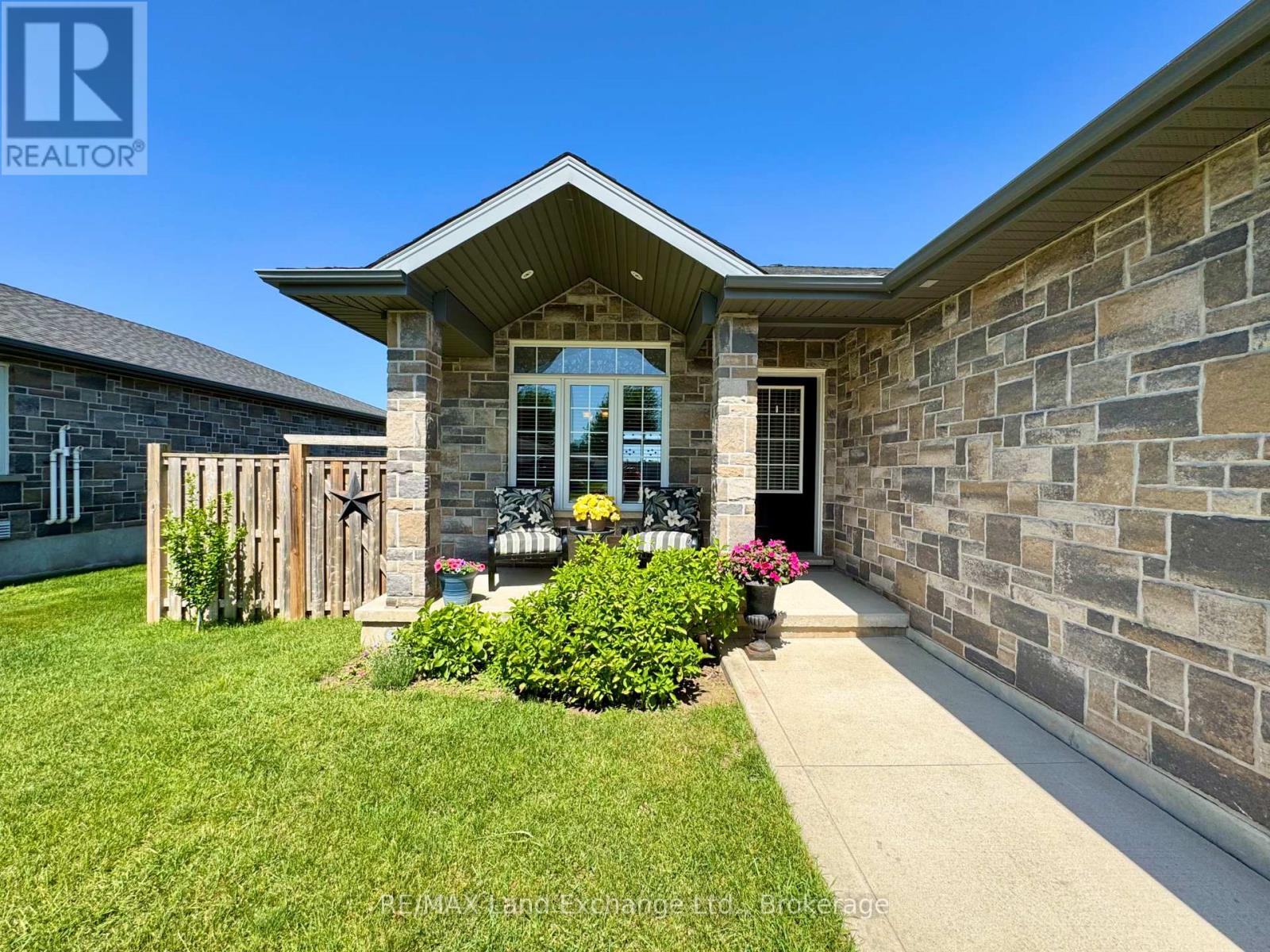 246 Stickel Street, Saugeen Shores, Ontario  N0H 2C1 - Photo 26 - X12241288