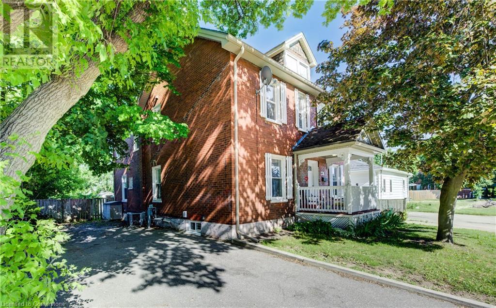 63 Brook Street, Cambridge, Ontario  N1R 4C4 - Photo 2 - 40743409