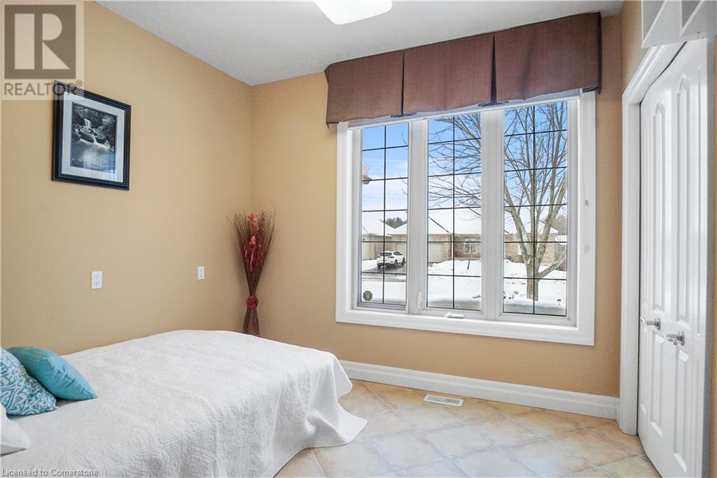 827 Birchmount Drive, Waterloo, Ontario  N2V 2R3 - Photo 16 - 40744099