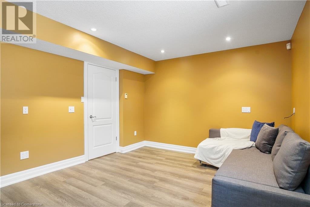 827 Birchmount Drive, Waterloo, Ontario  N2V 2R3 - Photo 33 - 40744099