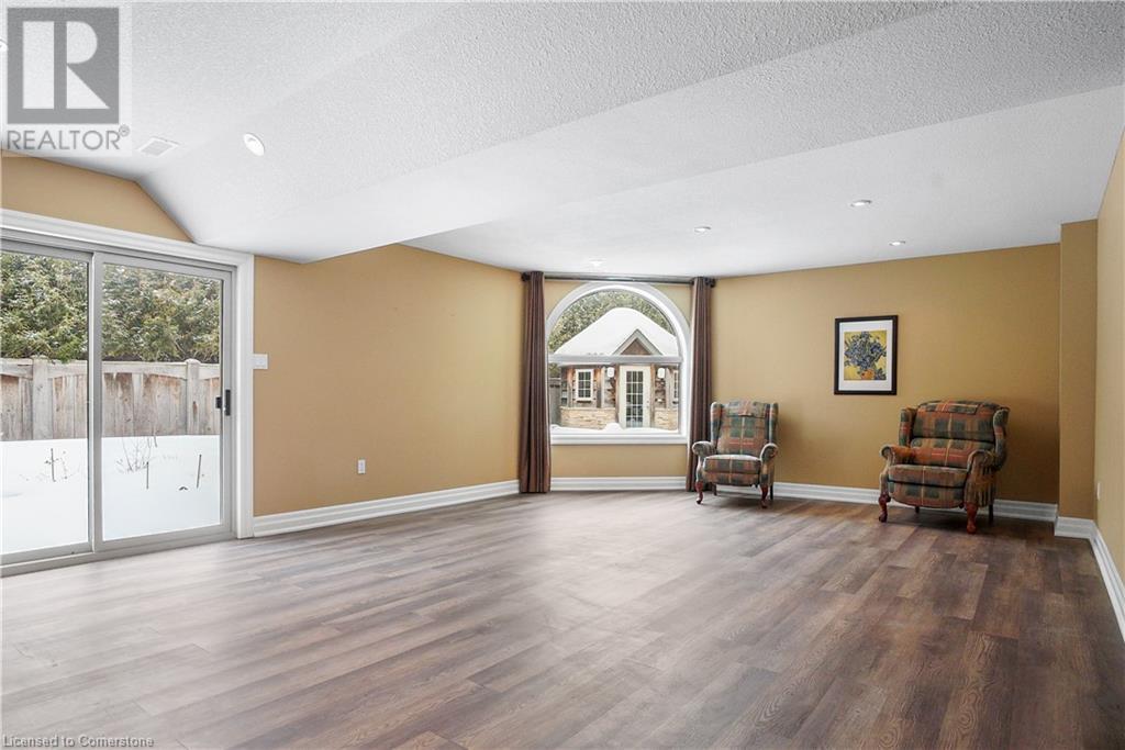 827 Birchmount Drive, Waterloo, Ontario  N2V 2R3 - Photo 36 - 40744099