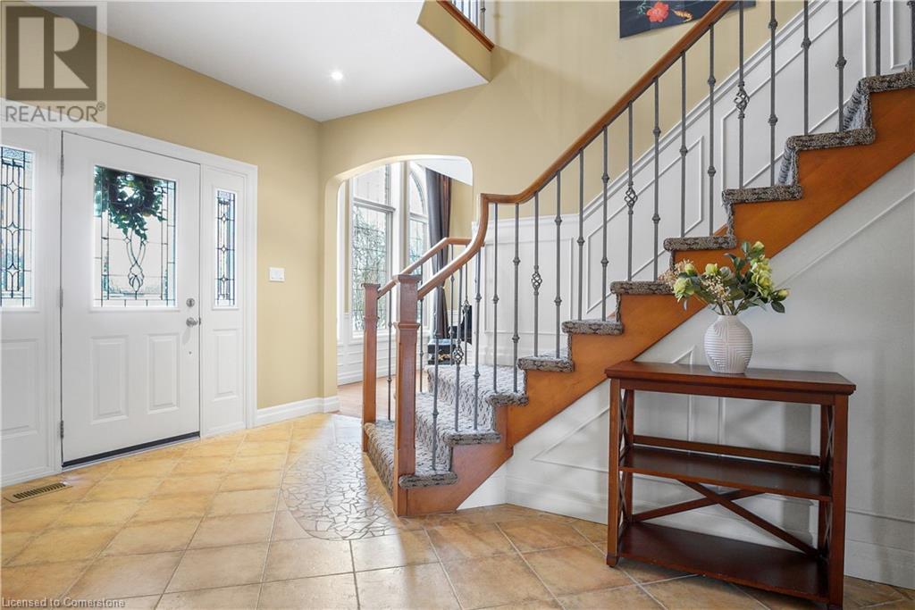 827 Birchmount Drive, Waterloo, Ontario  N2V 2R3 - Photo 5 - 40744099