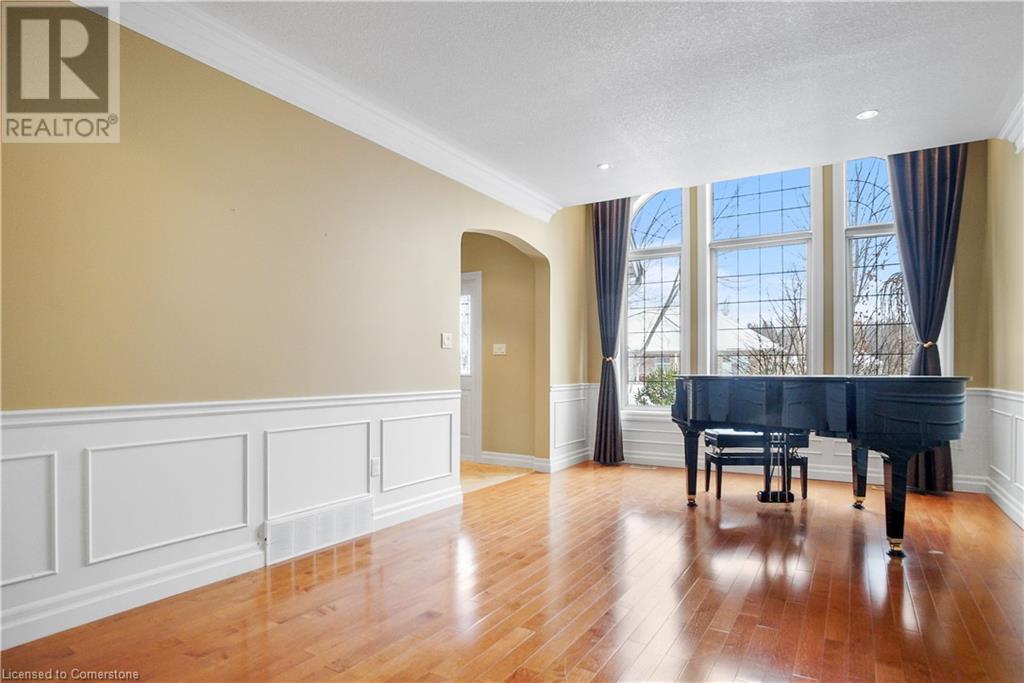 827 Birchmount Drive, Waterloo, Ontario  N2V 2R3 - Photo 7 - 40744099