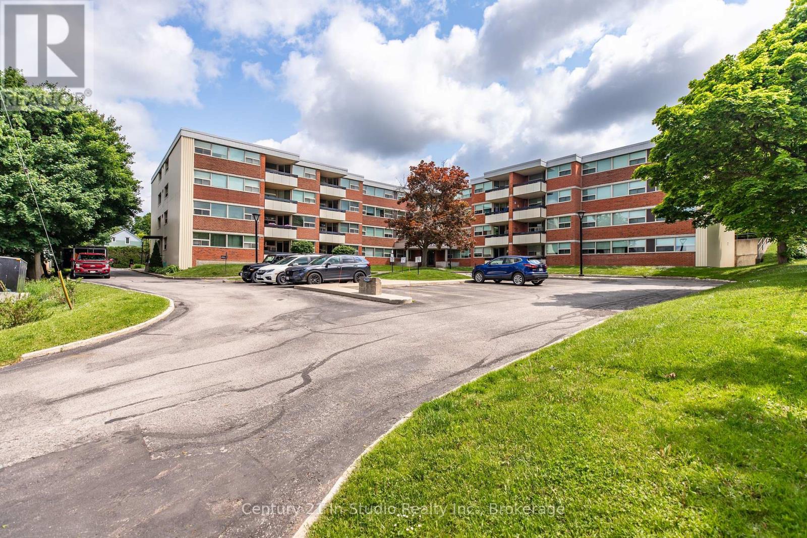 311 - 860 9 Street E, Owen Sound, Ontario  N4K 1R2 - Photo 2 - X12241407