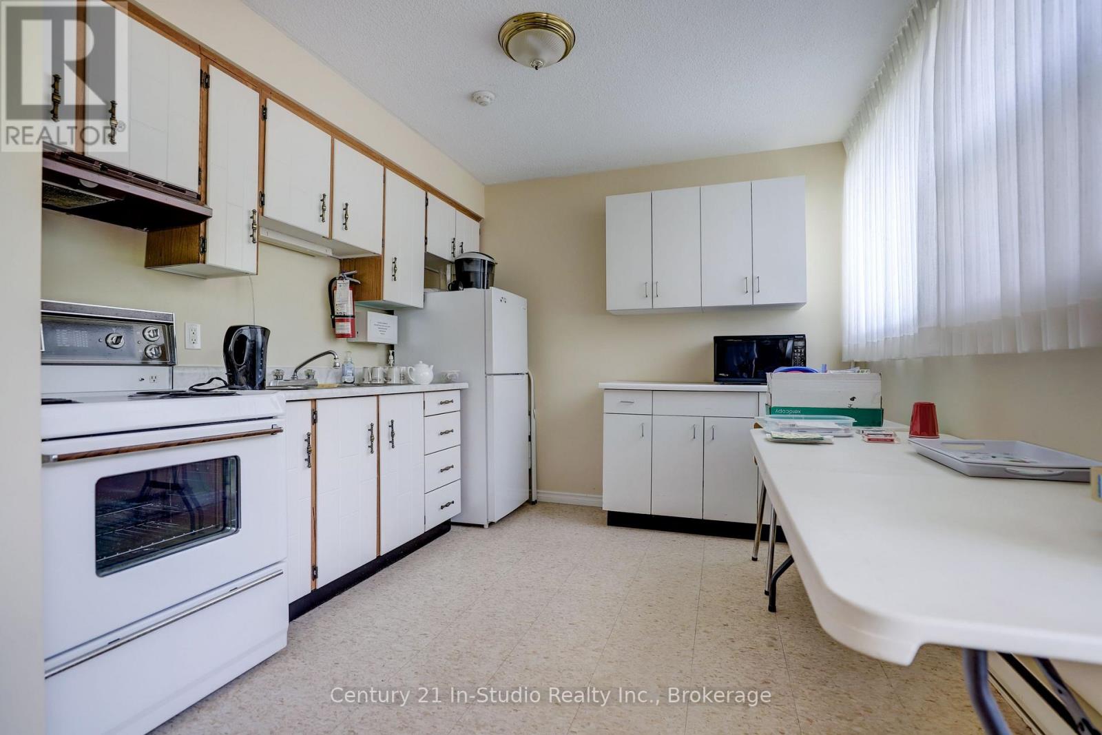 311 - 860 9 Street E, Owen Sound, Ontario  N4K 1R2 - Photo 21 - X12241407
