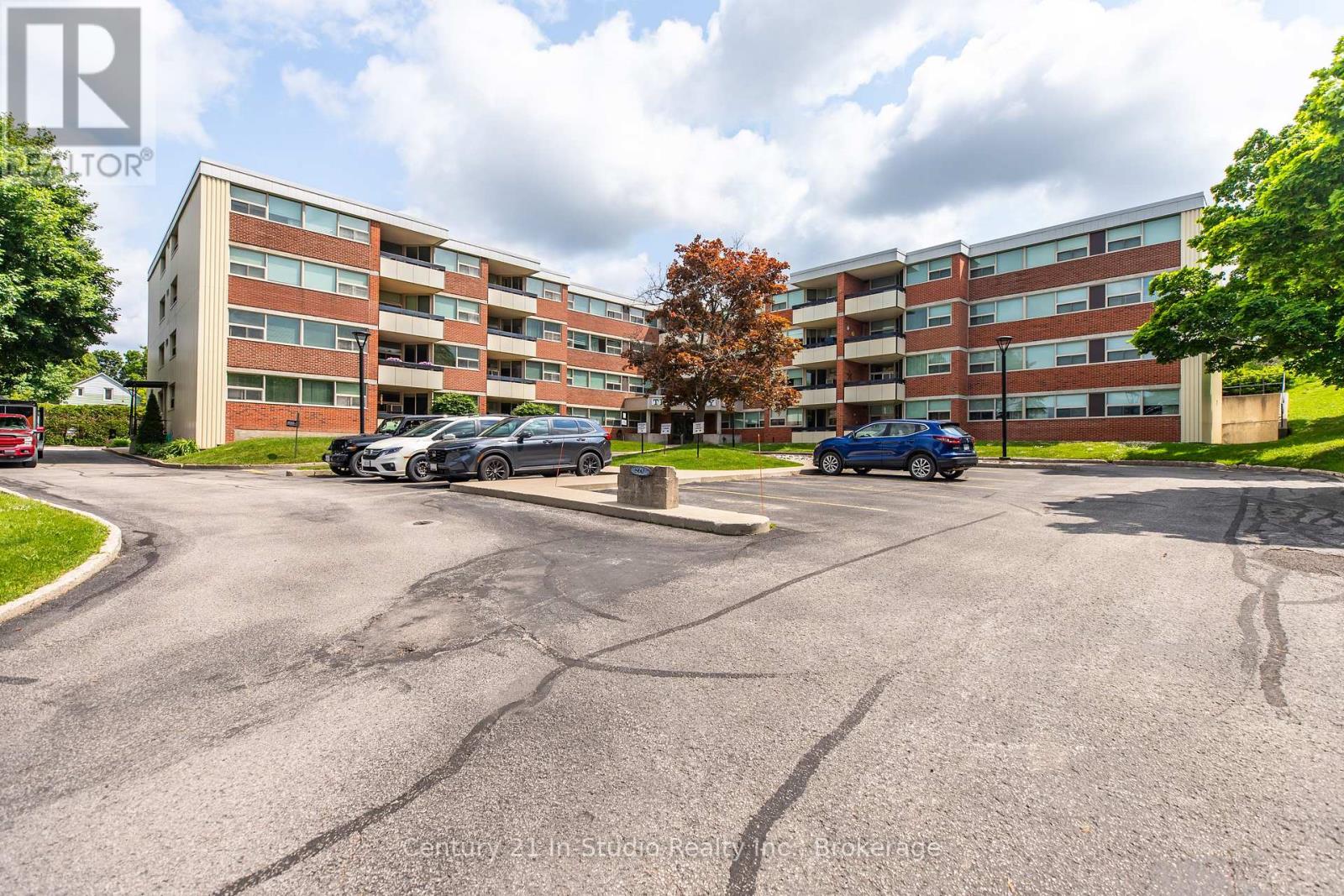 311 - 860 9 Street E, Owen Sound, Ontario  N4K 1R2 - Photo 3 - X12241407