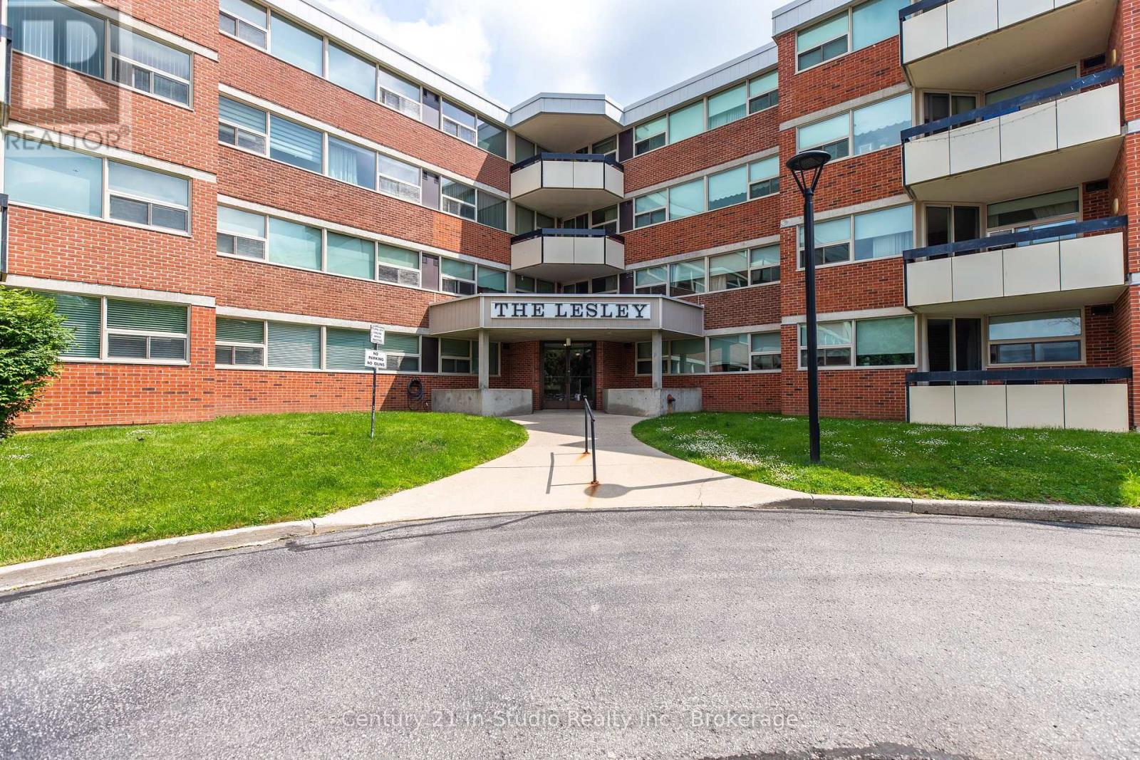 311 - 860 9 Street E, Owen Sound, Ontario  N4K 1R2 - Photo 7 - X12241407
