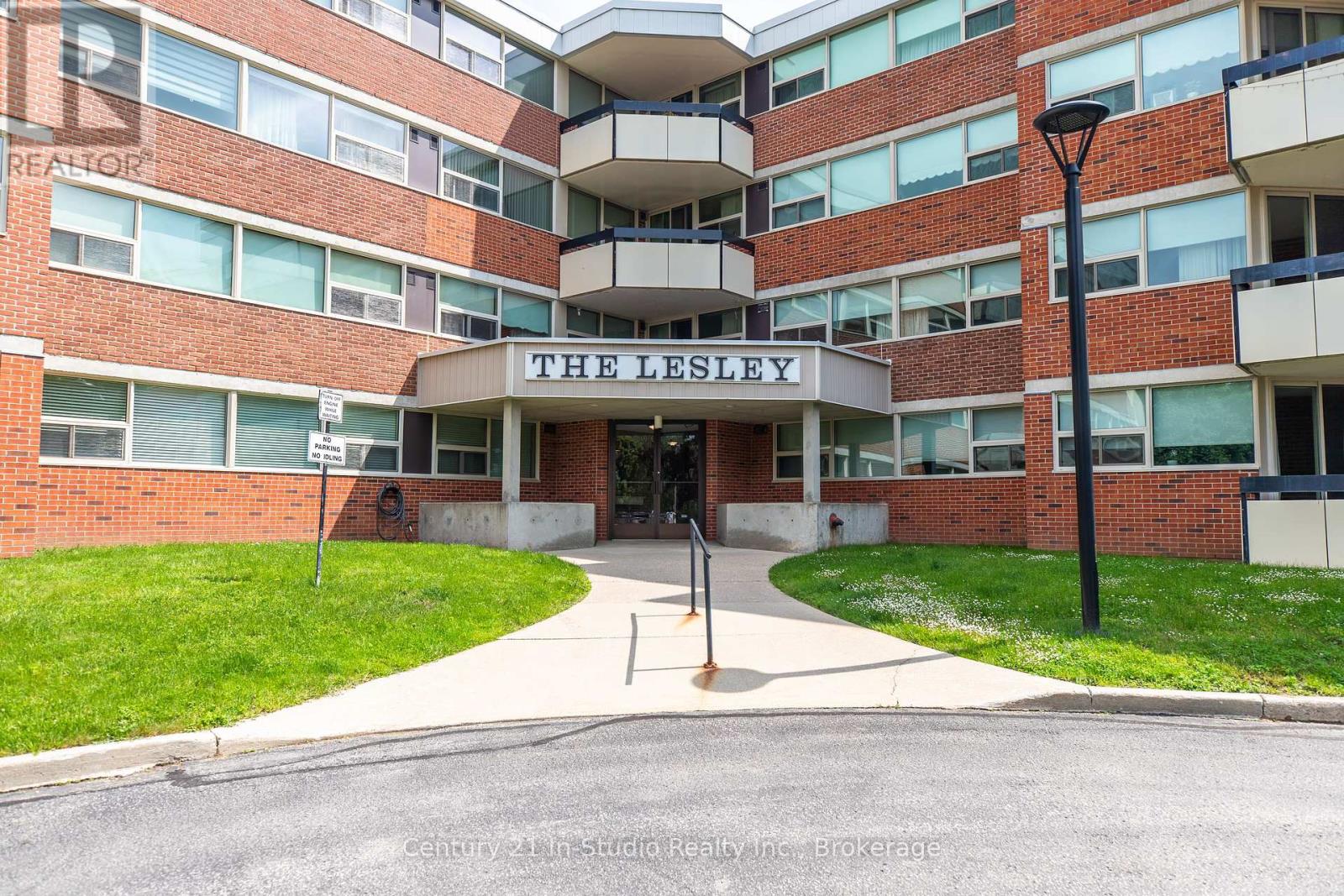 311 - 860 9 Street E, Owen Sound, Ontario  N4K 1R2 - Photo 8 - X12241407