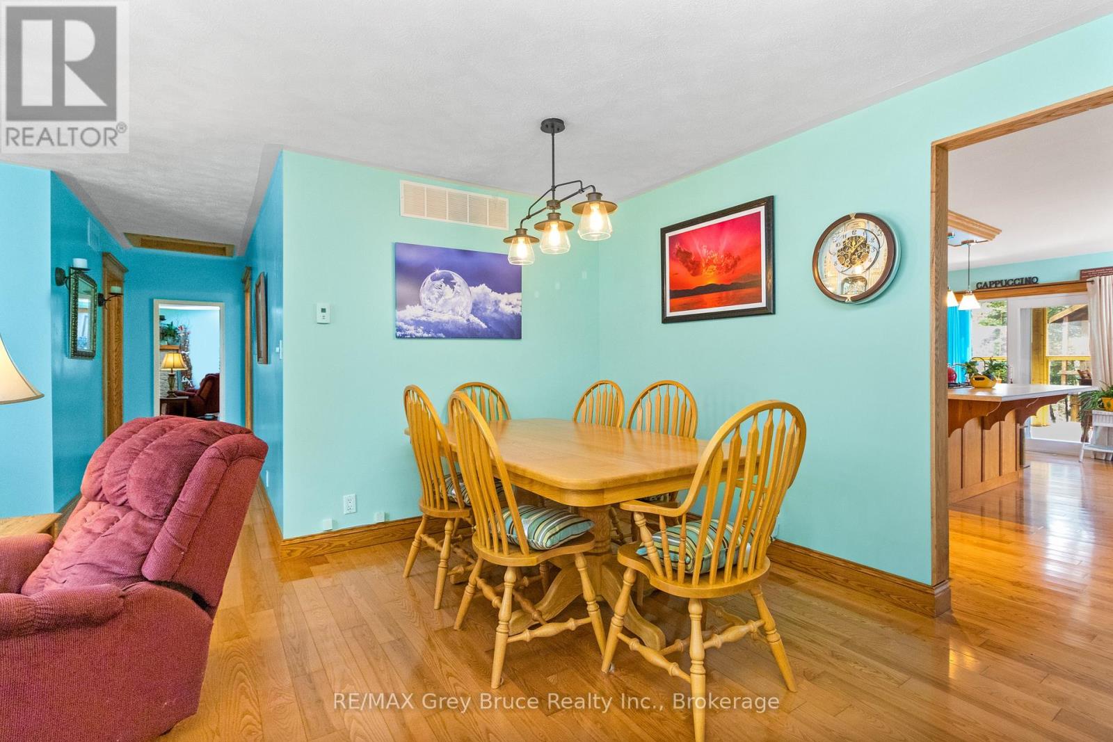 33 Woodstock Avenue, Northern Bruce Peninsula, Ontario  N0H 2M0 - Photo 13 - X12241443
