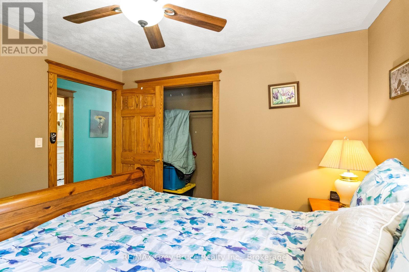 33 Woodstock Avenue, Northern Bruce Peninsula, Ontario  N0H 2M0 - Photo 27 - X12241443