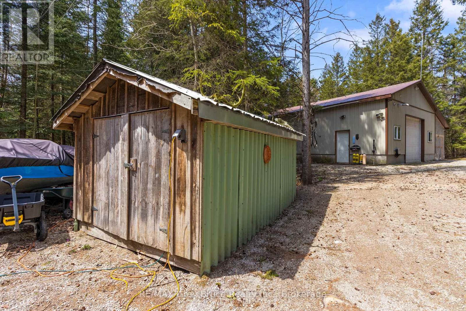 33 Woodstock Avenue, Northern Bruce Peninsula, Ontario  N0H 2M0 - Photo 40 - X12241443