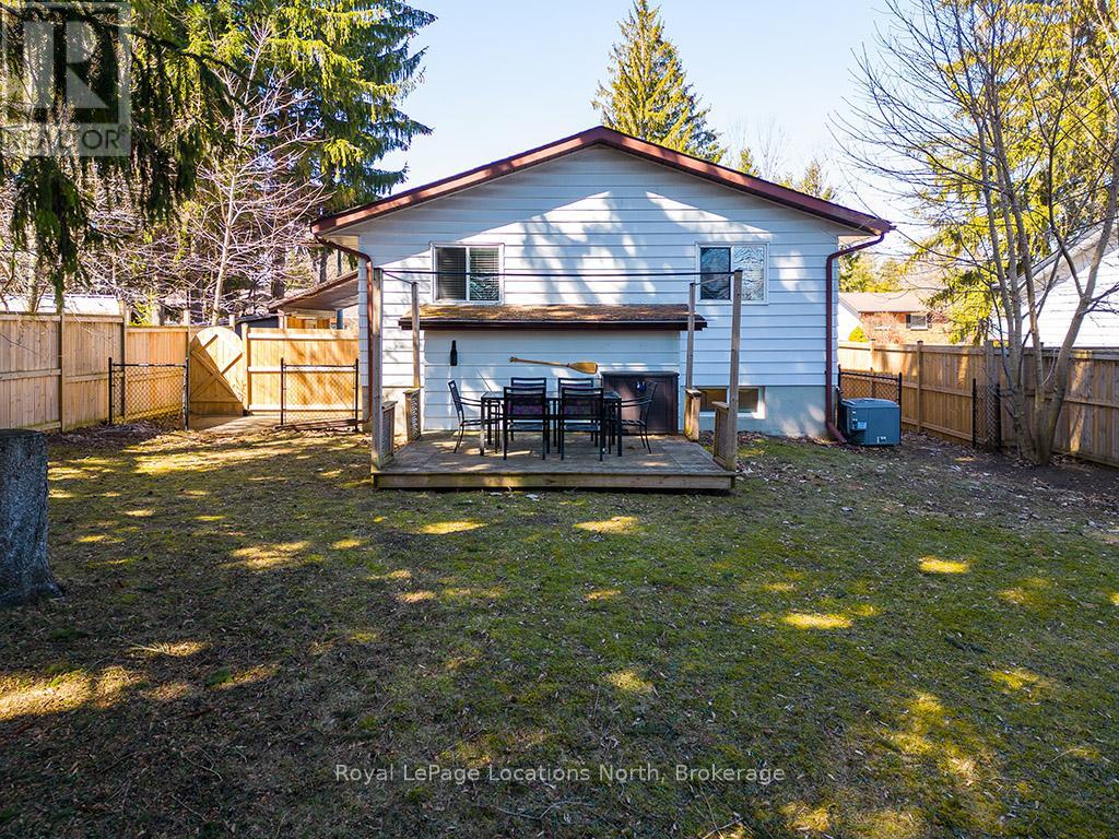 33 Blake Street, Meaford, Ontario  N4L 1E9 - Photo 17 - X12241516