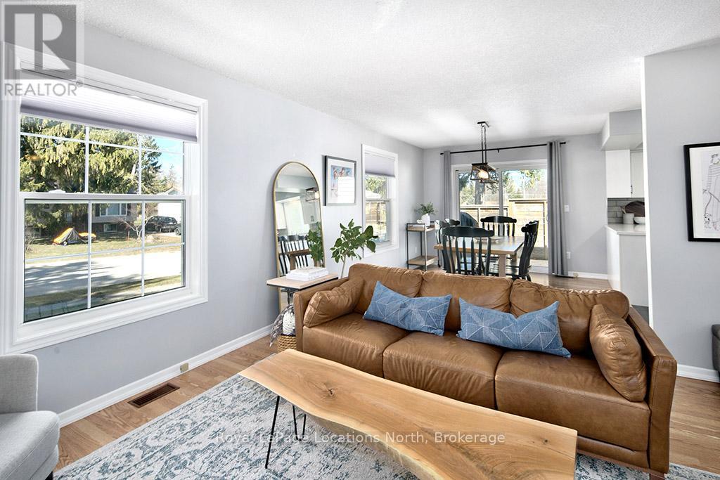 33 Blake Street, Meaford, Ontario  N4L 1E9 - Photo 3 - X12241516