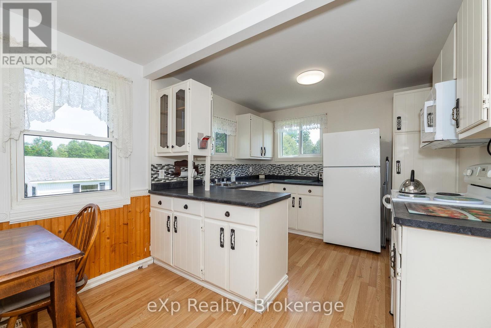 317517 6 & 10 Highway, Meaford, Ontario  N4K 5N6 - Photo 10 - X12241537