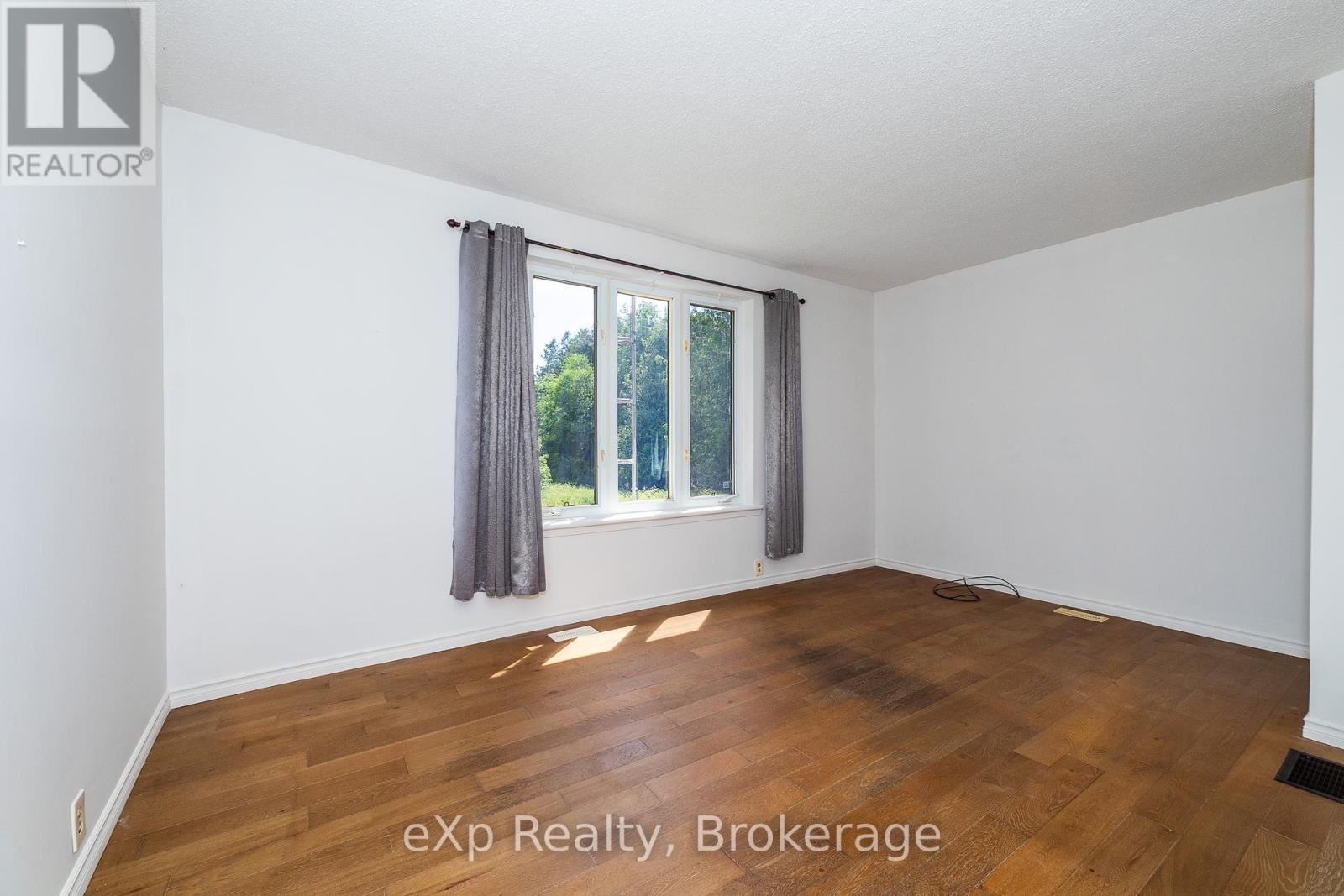317517 6 & 10 Highway, Meaford, Ontario  N4K 5N6 - Photo 16 - X12241537