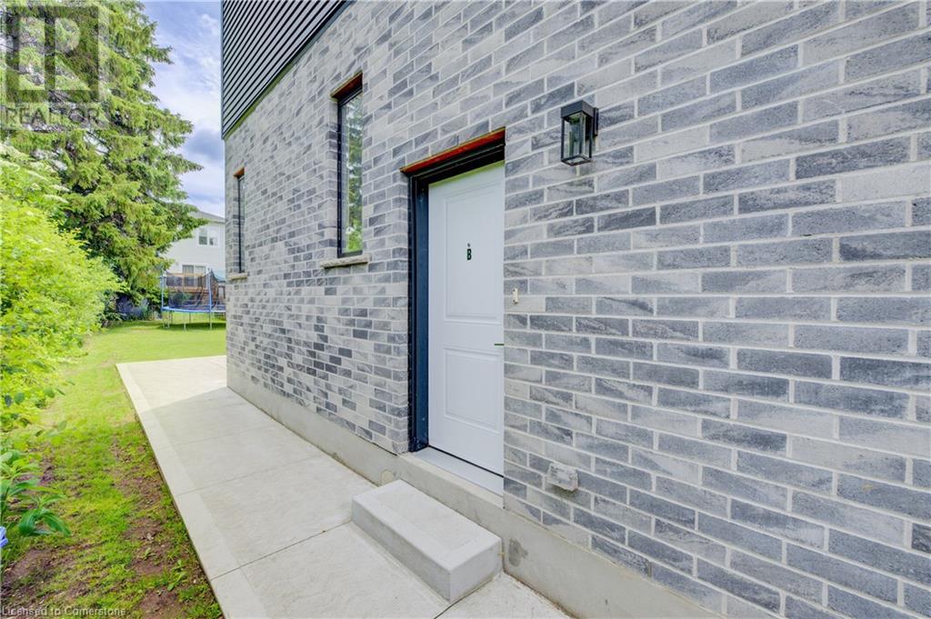 33 Second Avenue Unit# 2, Kitchener, Ontario  N2C 1N4 - Photo 2 - 40744178