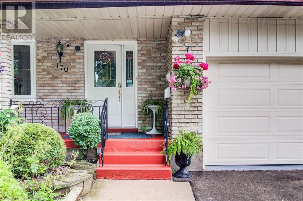 170 Martinglen Crescent, Kitchener, Ontario  N2E 2A2 - Photo 5 - 40740978