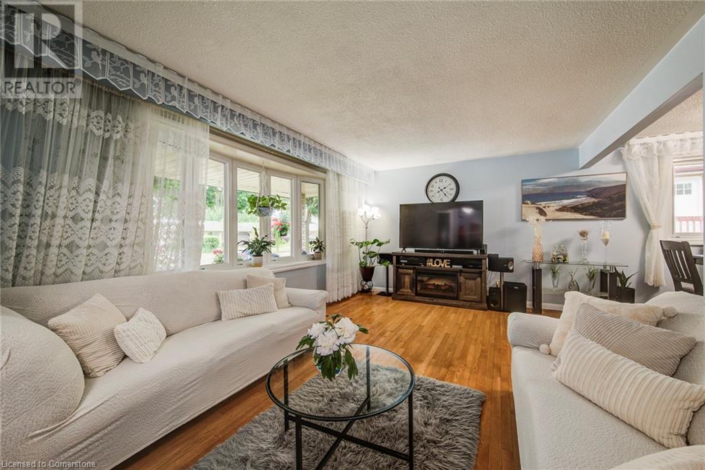 170 Martinglen Crescent, Kitchener, Ontario  N2E 2A2 - Photo 9 - 40740978
