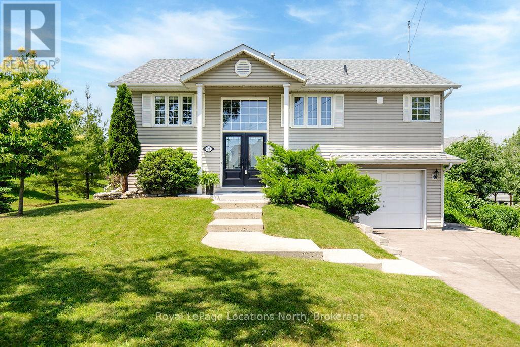 21 Robert Avenue, Collingwood, Ontario  L9Y 5N5 - Photo 1 - S12241714