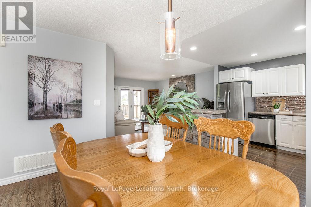 21 Robert Avenue, Collingwood, Ontario  L9Y 5N5 - Photo 23 - S12241714