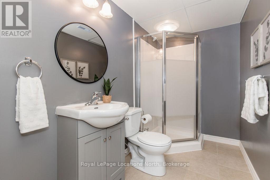 21 Robert Avenue, Collingwood, Ontario  L9Y 5N5 - Photo 36 - S12241714