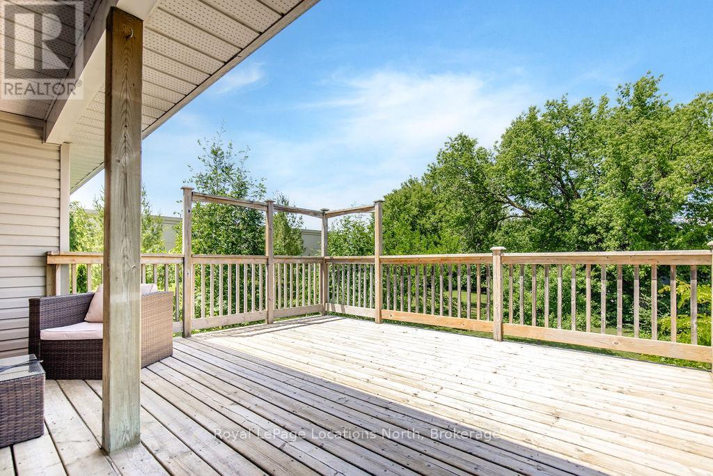 21 Robert Avenue, Collingwood, Ontario  L9Y 5N5 - Photo 8 - S12241714