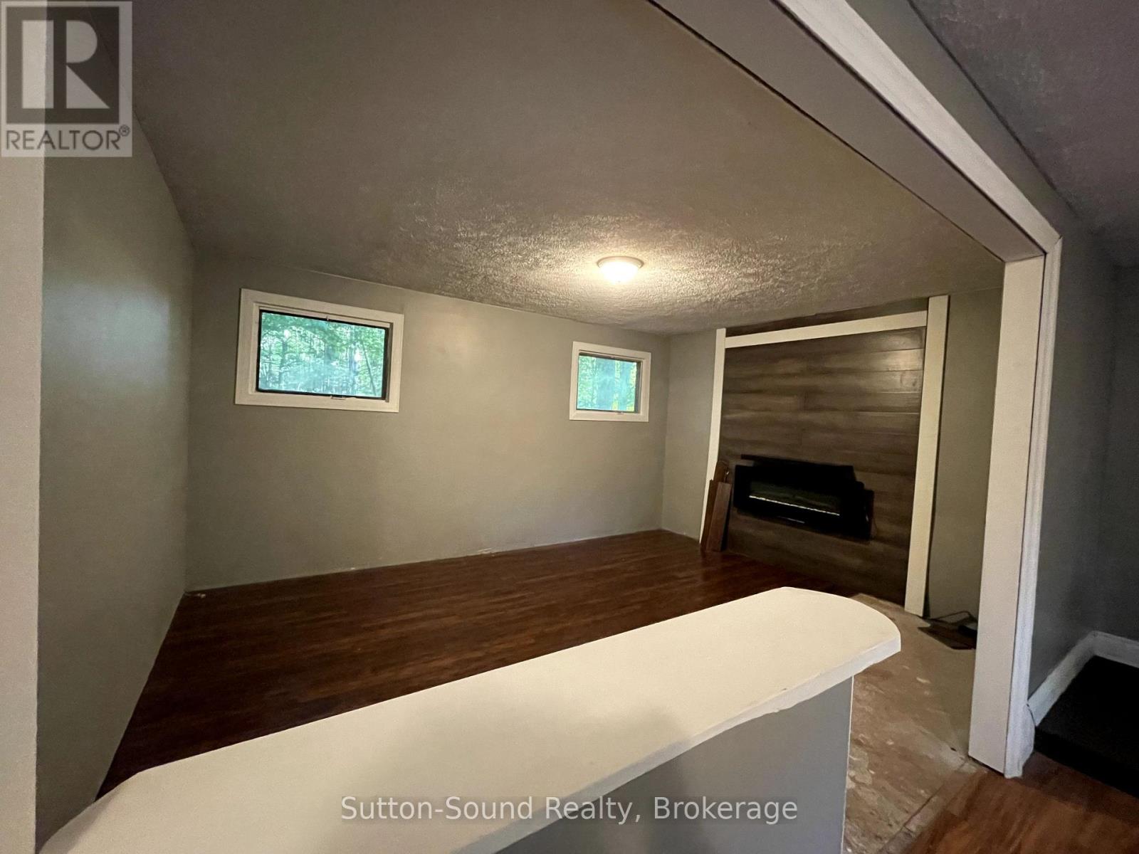 442 Berford Lake Road, South Bruce Peninsula, Ontario  N0H 2T0 - Photo 10 - X12241754