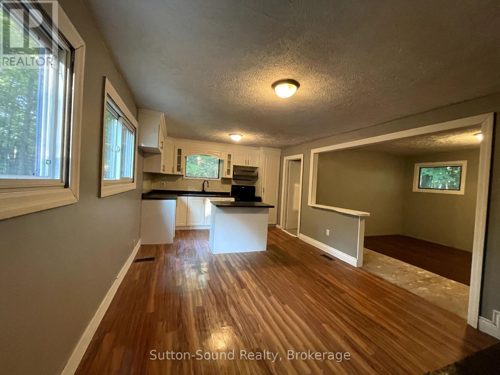 442 Berford Lake Road, South Bruce Peninsula, Ontario  N0H 2T0 - Photo 11 - X12241754