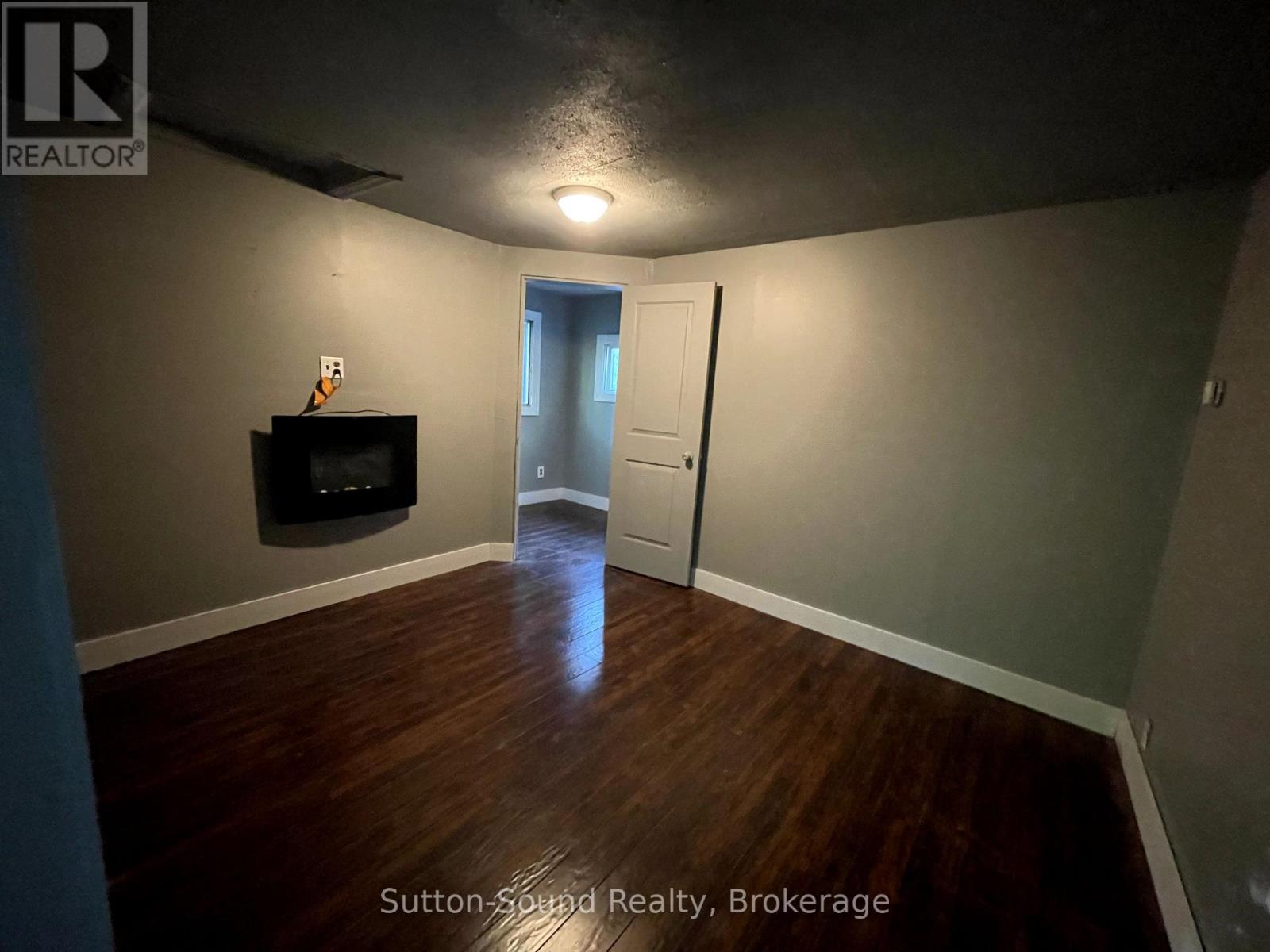 442 Berford Lake Road, South Bruce Peninsula, Ontario  N0H 2T0 - Photo 8 - X12241754