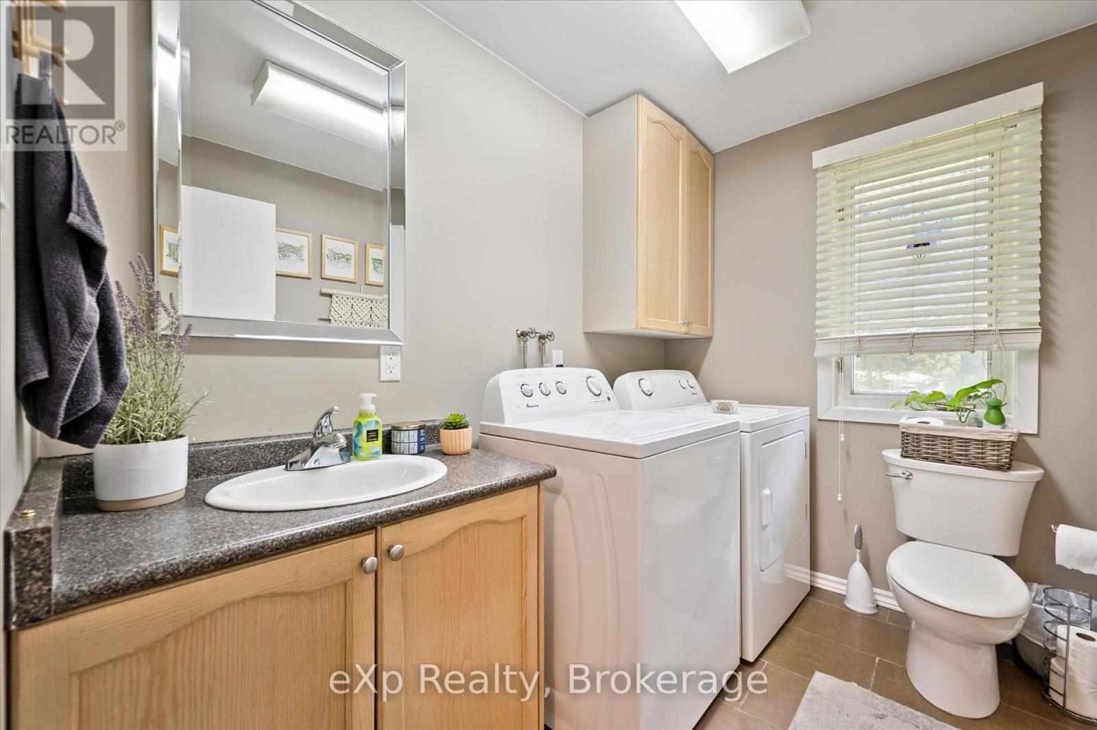 550 Elora Street, Centre Wellington, Ontario  N1M 1Y8 - Photo 18 - X12241765