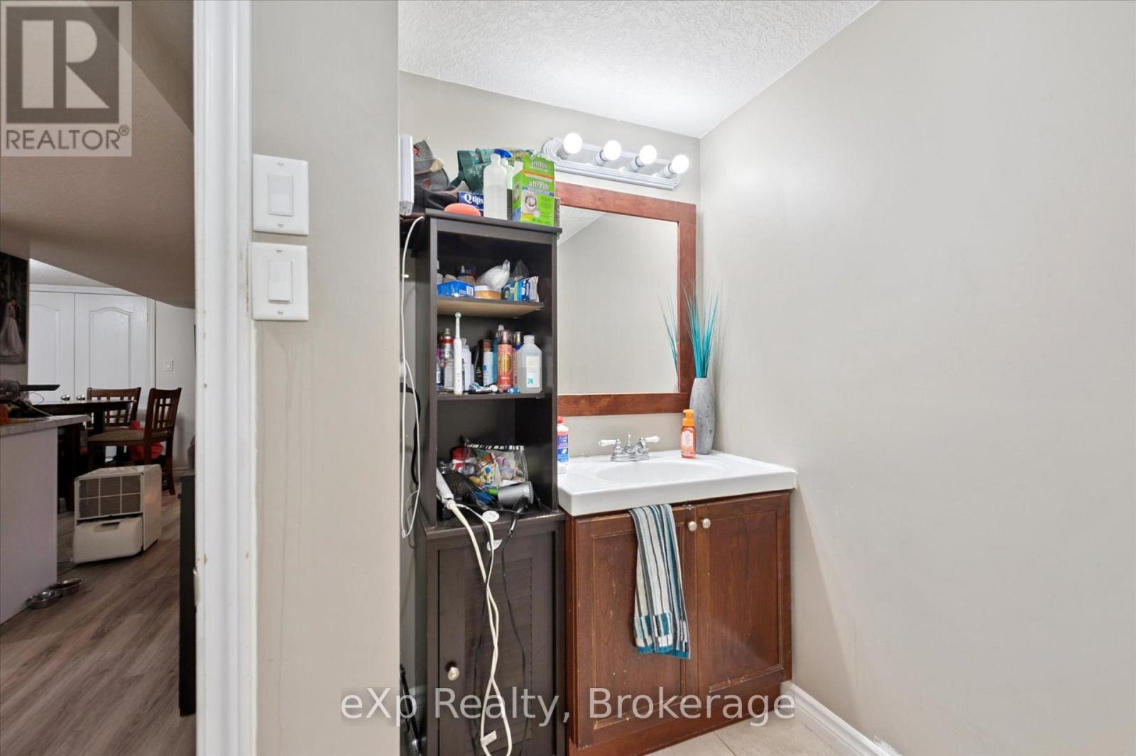550 Elora Street, Centre Wellington, Ontario  N1M 1Y8 - Photo 36 - X12241765