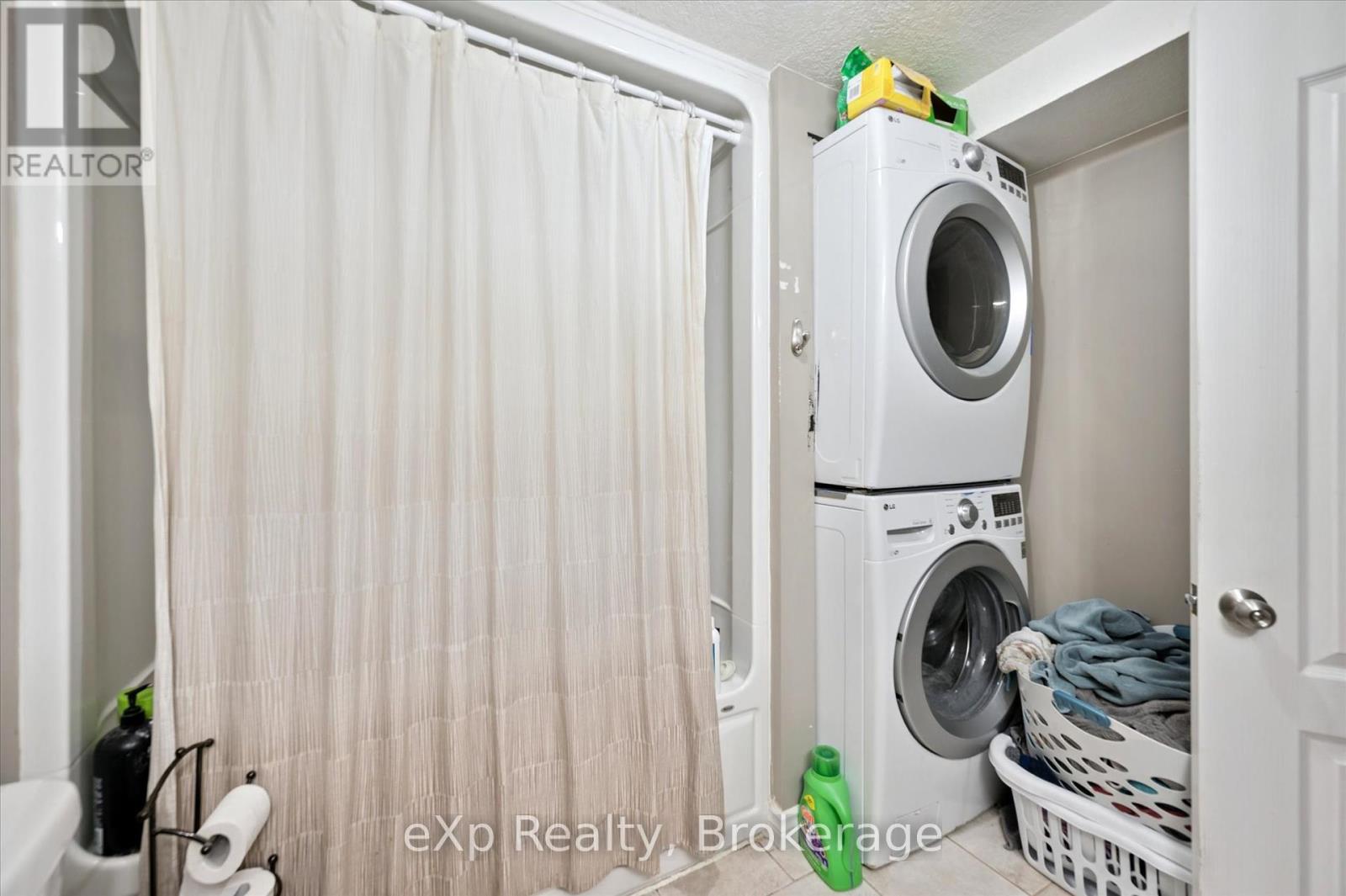 550 Elora Street, Centre Wellington, Ontario  N1M 1Y8 - Photo 37 - X12241765
