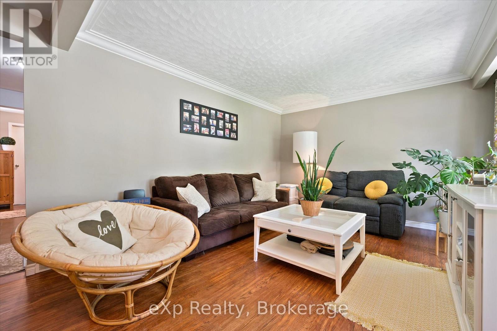 550 Elora Street, Centre Wellington, Ontario  N1M 1Y8 - Photo 8 - X12241765
