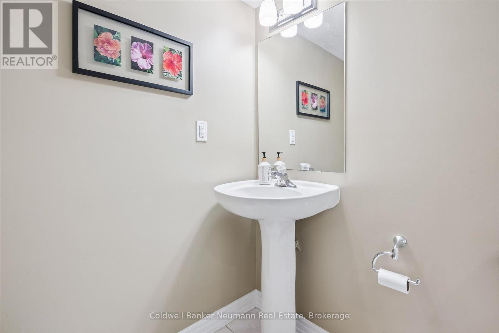 1 Creighton Avenue, Guelph, Ontario  N1E 0G8 - Photo 44 - X12241809