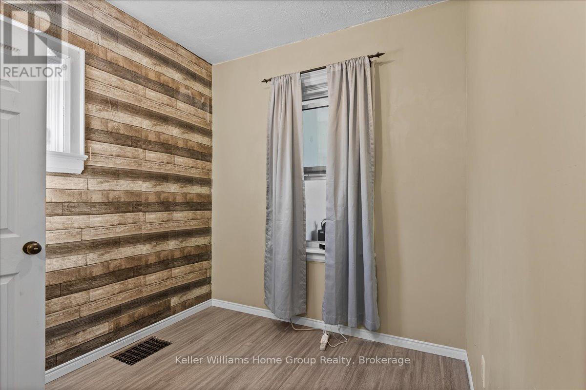 138 Frederick Street E, Wellington North, Ontario  N0G 1A0 - Photo 12 - X12241829