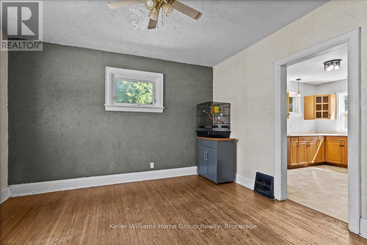 138 Frederick Street E, Wellington North, Ontario  N0G 1A0 - Photo 8 - X12241829