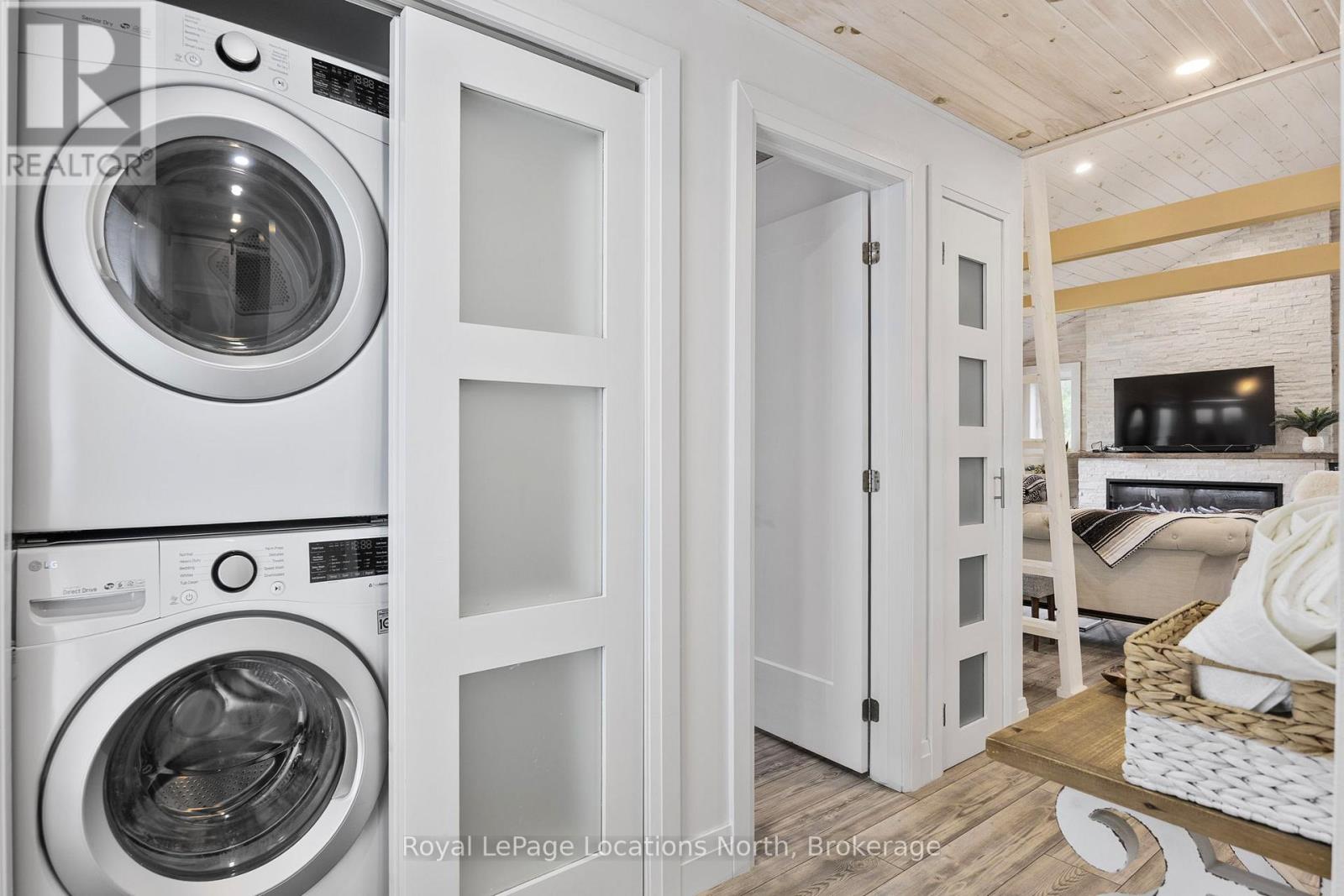 1849 Shore Lane, Wasaga Beach, Ontario  L9Z 1V2 - Photo 6 - S12241862