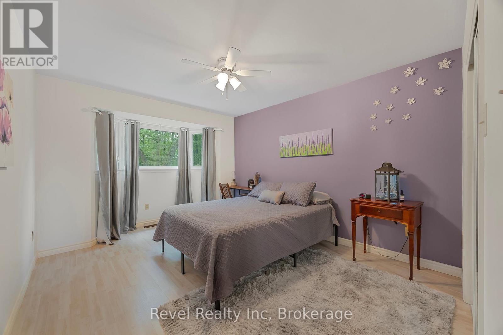 49 Birchwood Trail, Wasaga Beach, Ontario  L9Z 1B1 - Photo 6 - S12241912