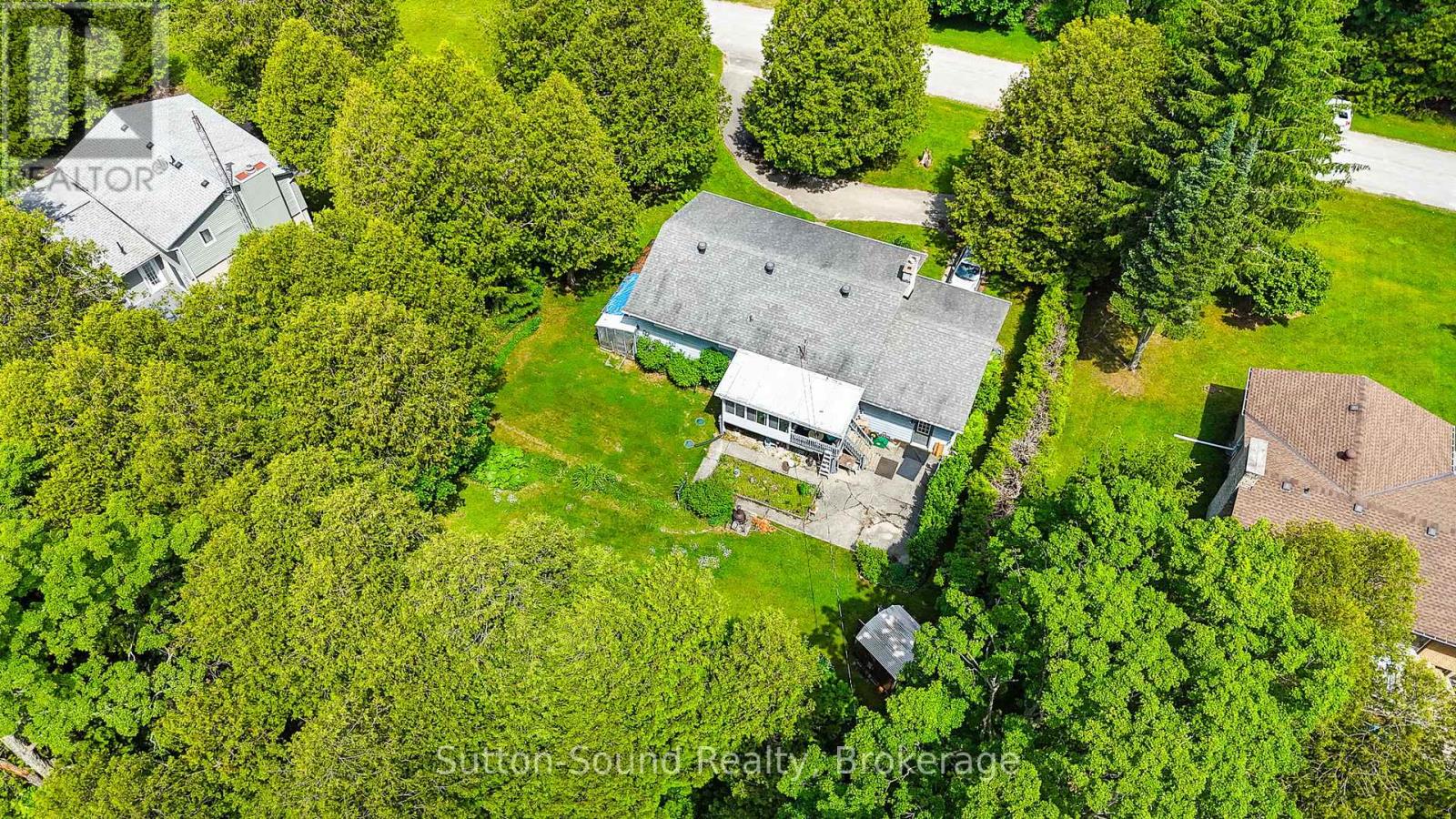 17 Front Street, South Bruce Peninsula, Ontario  N0H 1P0 - Photo 37 - X12241890