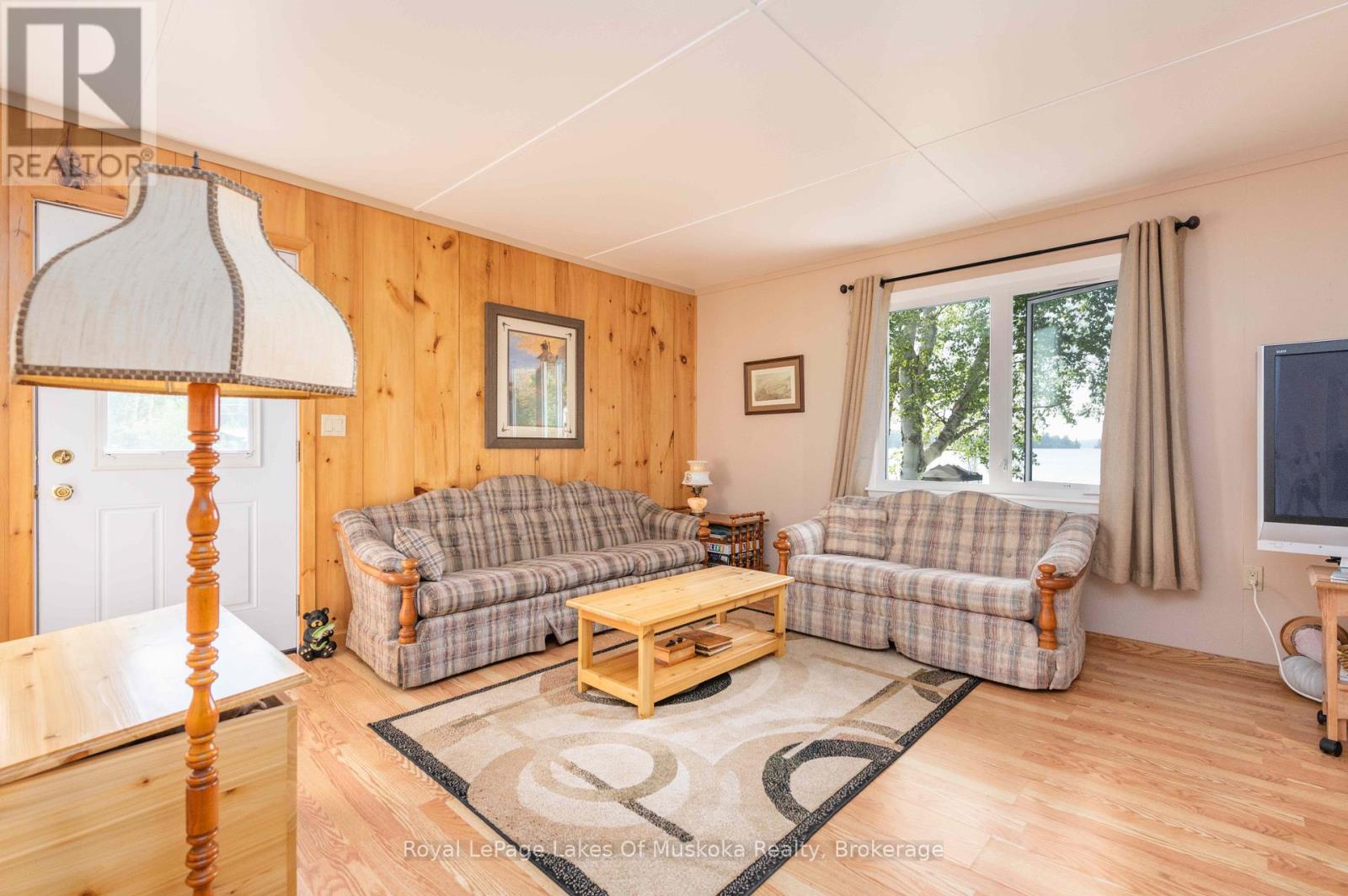 3105 520 Highway, Magnetawan, Ontario  P0A 1P0 - Photo 10 - X12241925