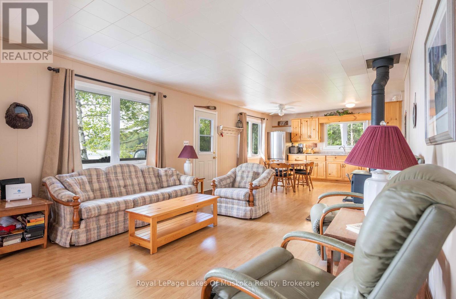 3105 520 Highway, Magnetawan, Ontario  P0A 1P0 - Photo 9 - X12241925