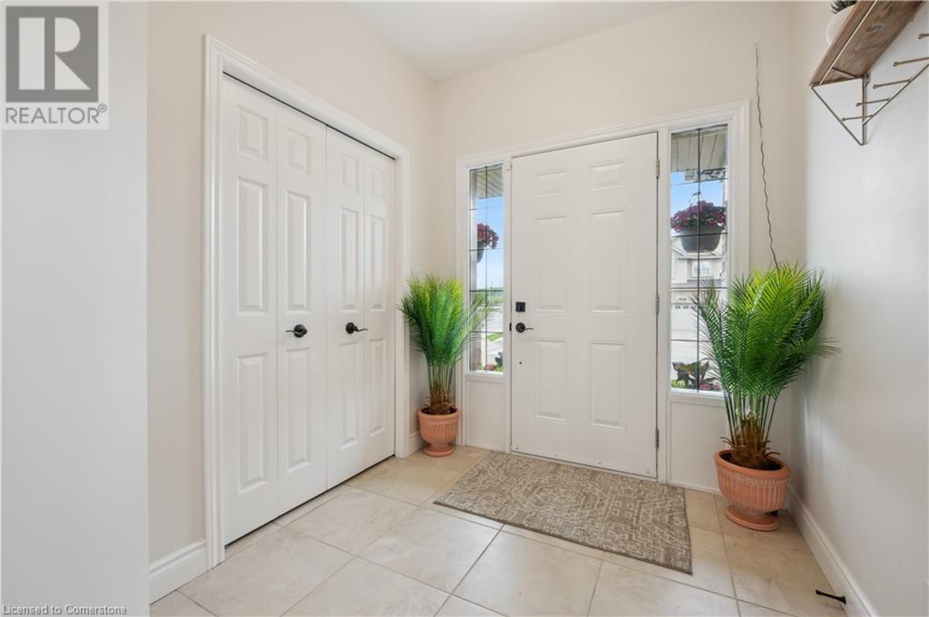 450 Applegate Court, Waterloo, Ontario  N2T 0A9 - Photo 5 - 40744534