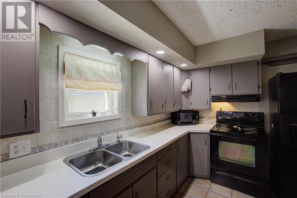 2017 Albert Street, Gorrie, Ontario  N0G 1X0 - Photo 15 - 40744306