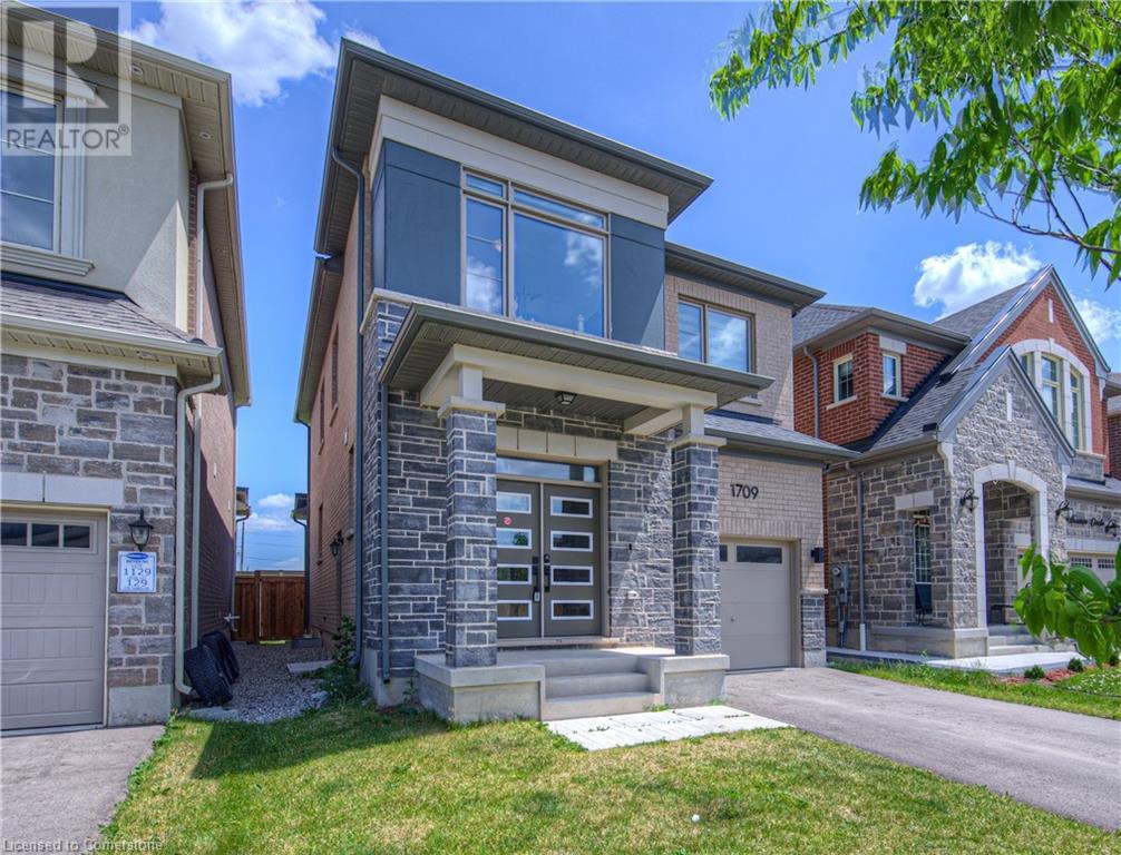 1709 Thames Circle, Milton, Ontario  L9E 1Y5 - Photo 3 - 40743432